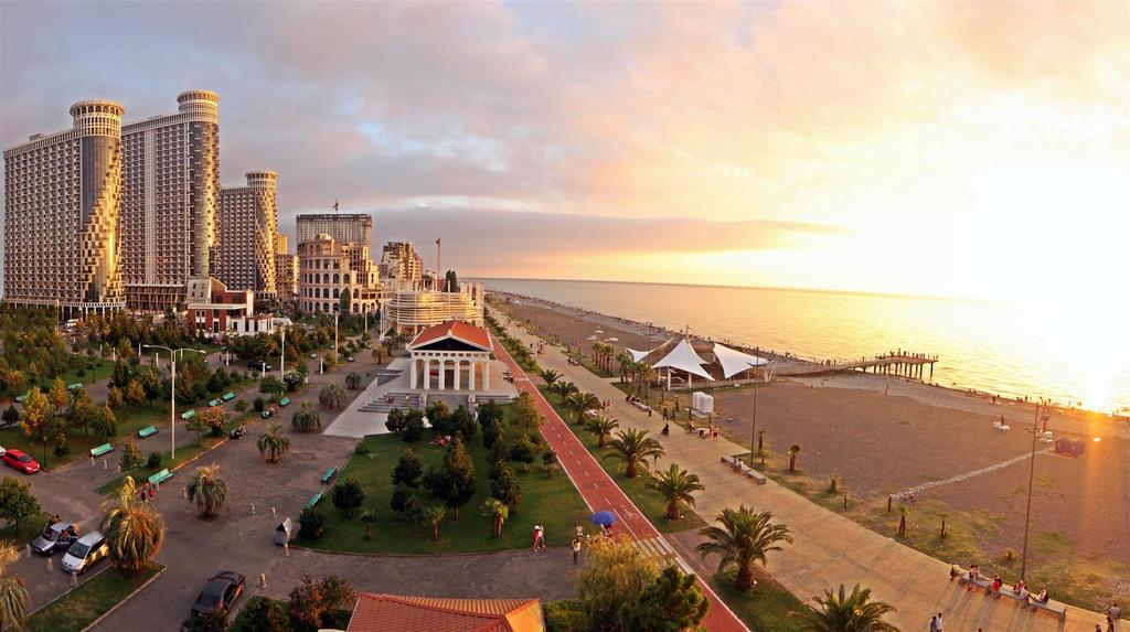 Sebi Apartment Batumi Towers Стая снимка